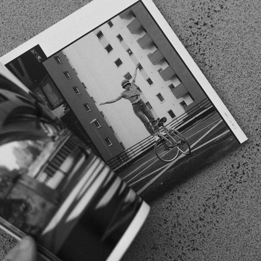 48/17 FIXED GEAR MAGAZINE #1